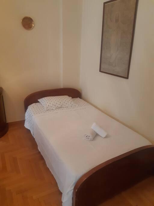 Classical Apartment At Lycabetus Hill Athens Ngoại thất bức ảnh